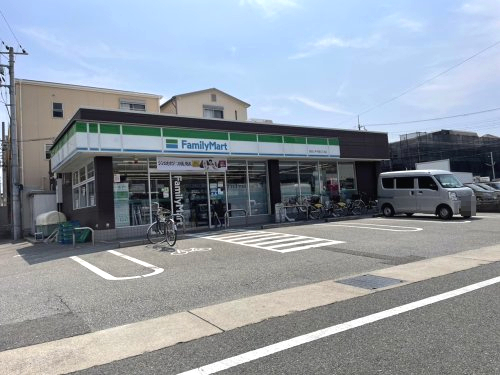 コンビニ　ファミリーマート 西宮上甲子園五丁目店（コンビニ）まで320m