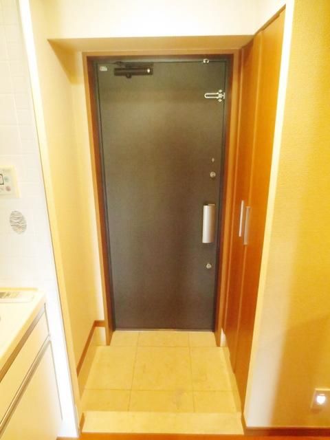 玄関　★玄関も広々です★