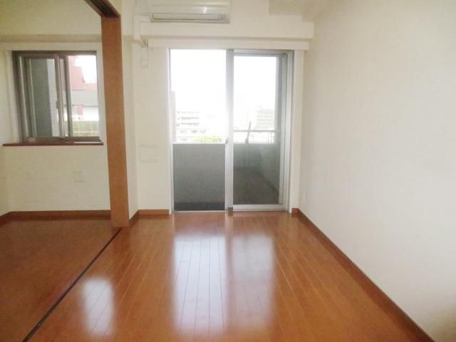 居室・リビング　★明るいお部屋です★