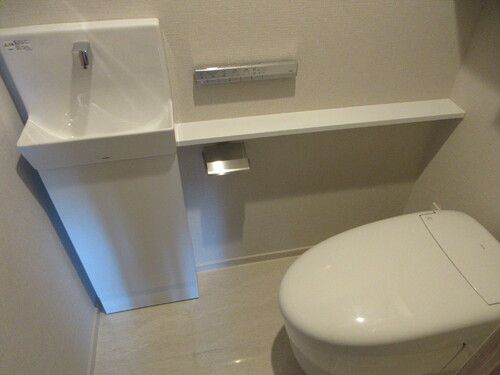 トイレ　トイレ
