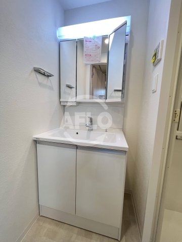 洗面設備　スプランディッド堀江　独立洗面台