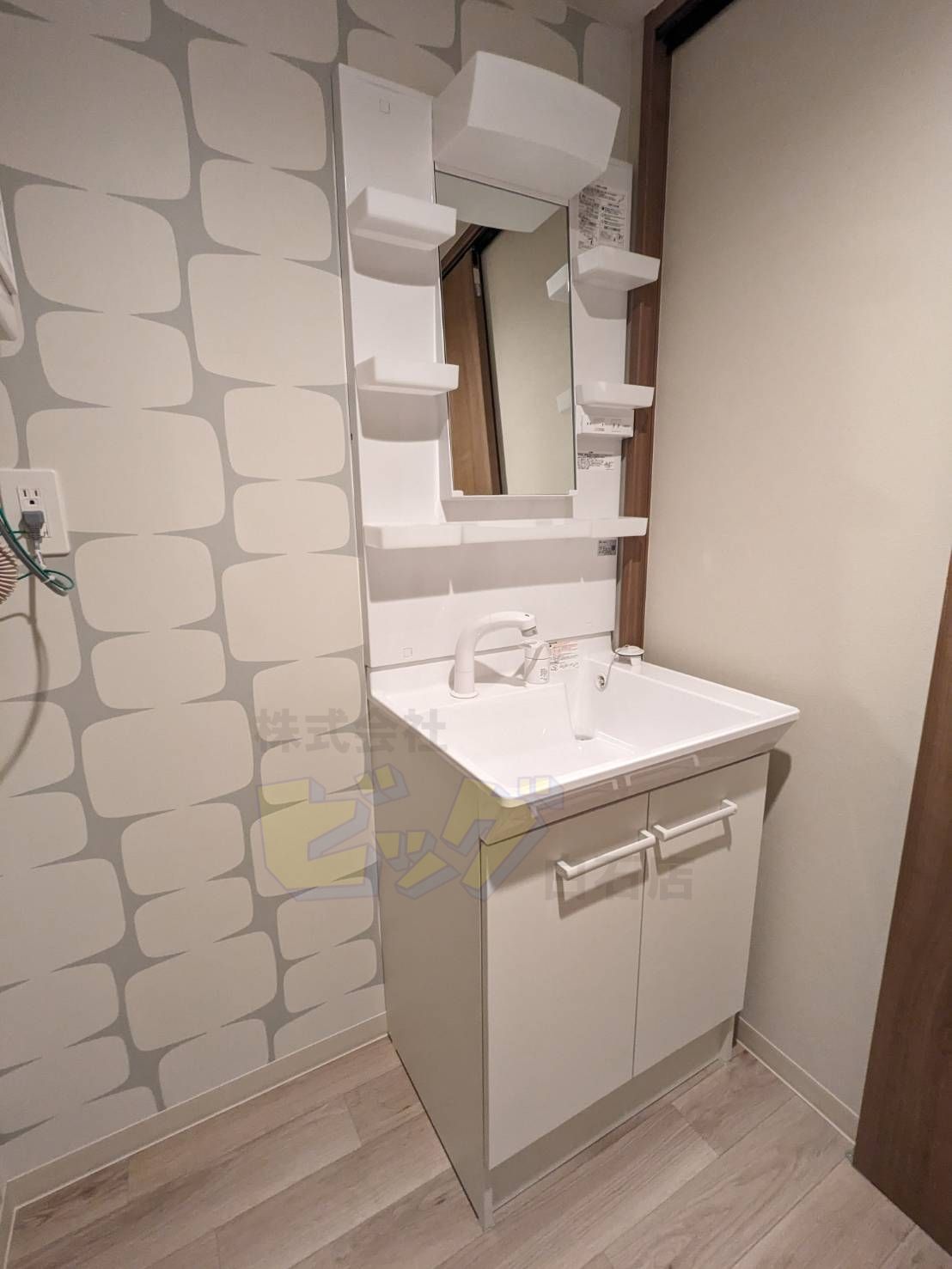 洗面設備　人気の設備シャンプードレッサーを完備しています♪