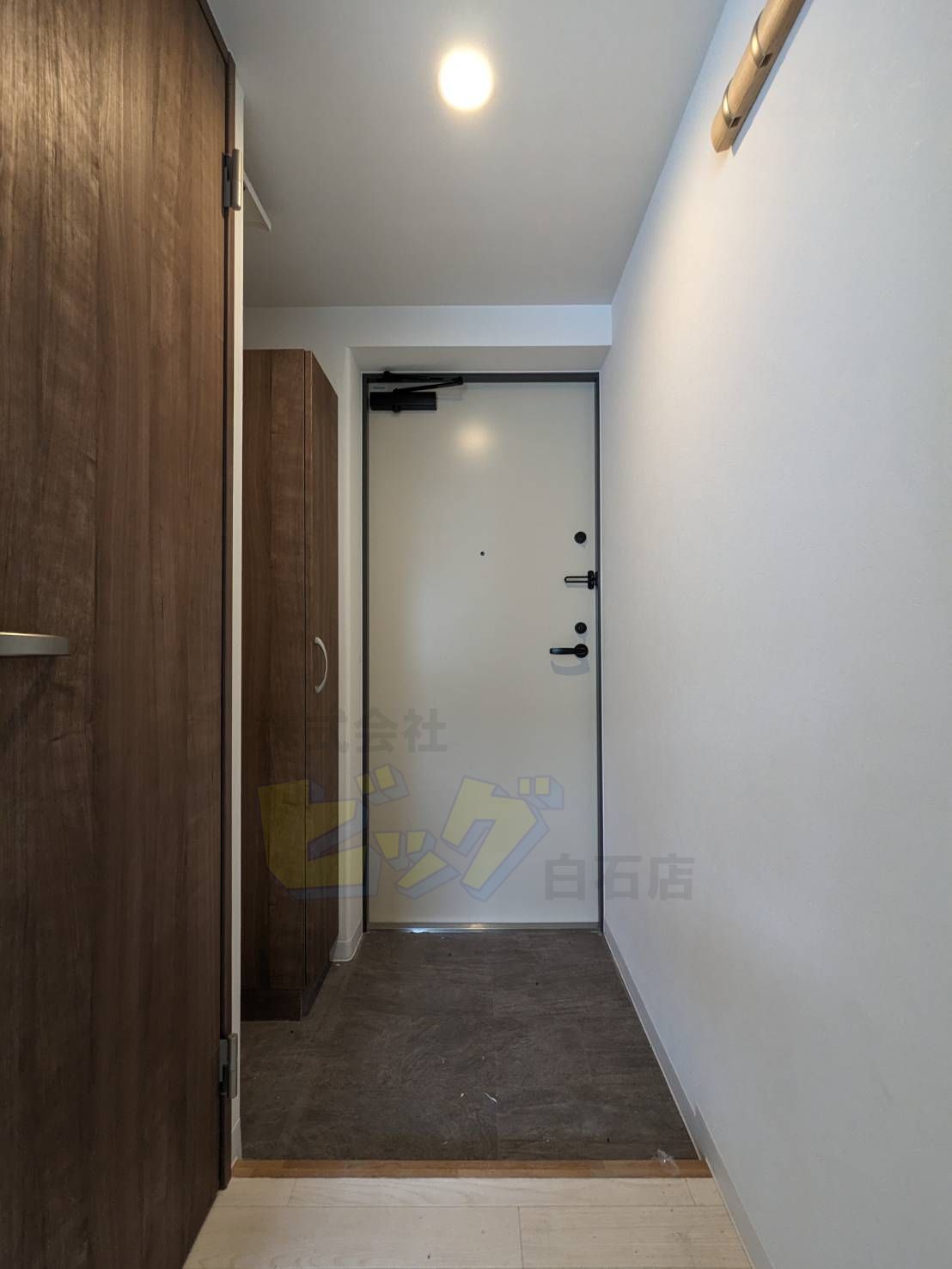 玄関　広々とした玄関です♪