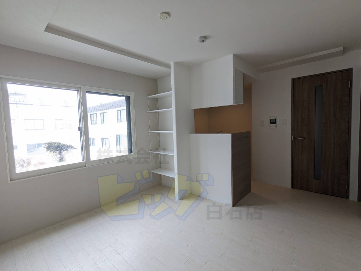 居室・リビング　配置がしやすい使い勝手の良いお部屋です♪