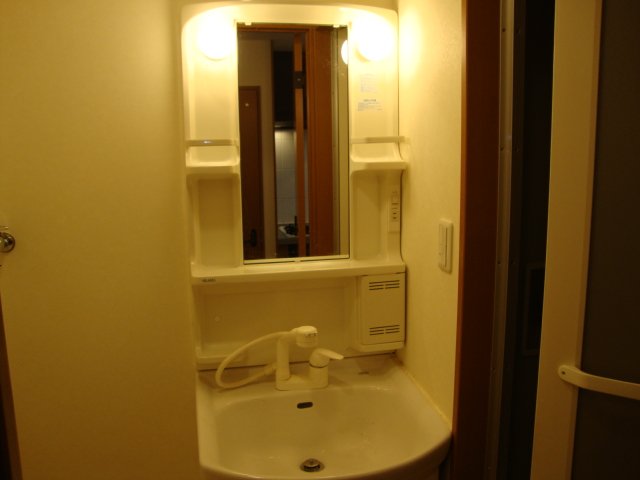 洗面設備　洗髪洗面化粧台