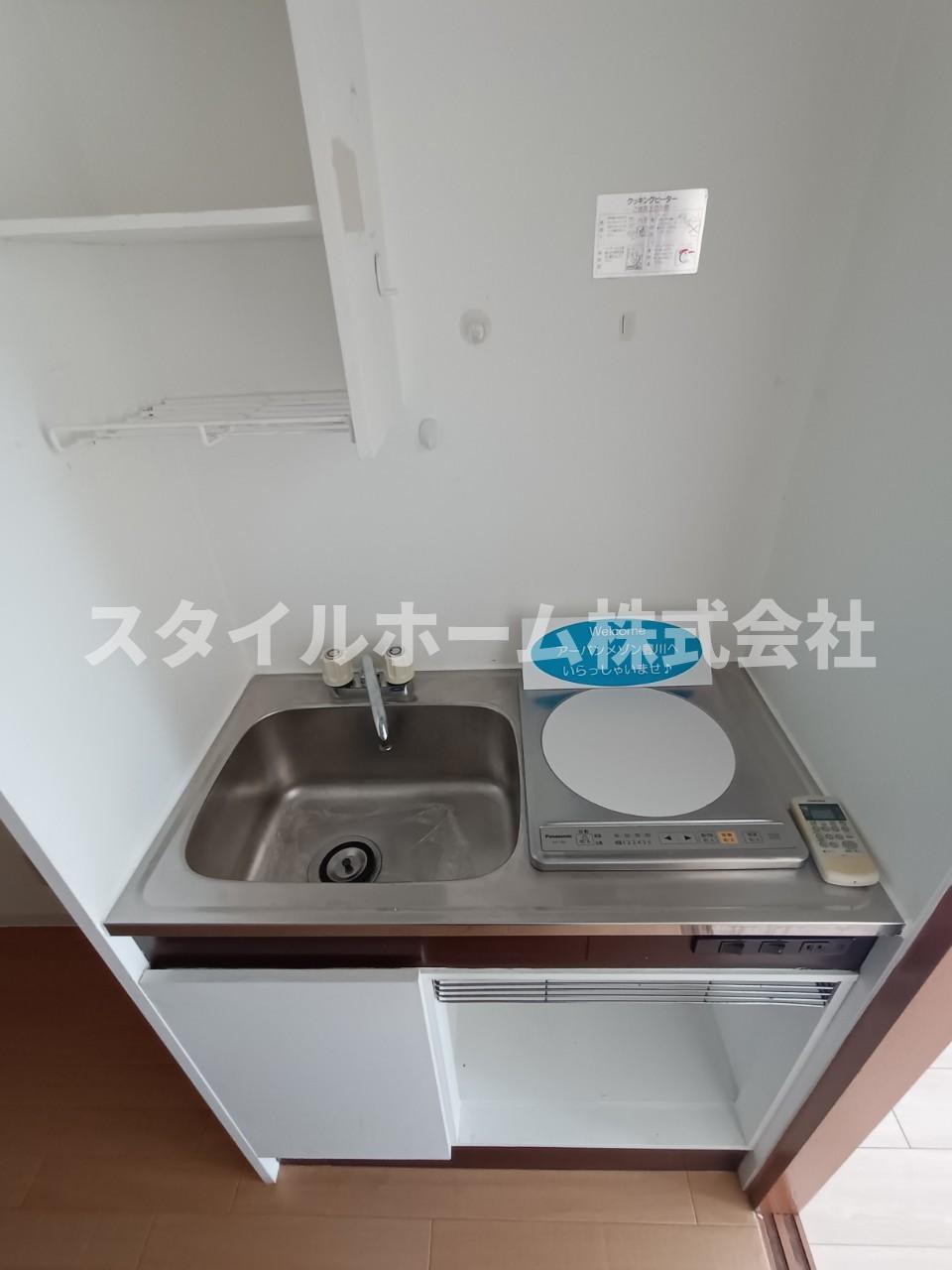 キッチン　同建物内別部屋の写真です。
