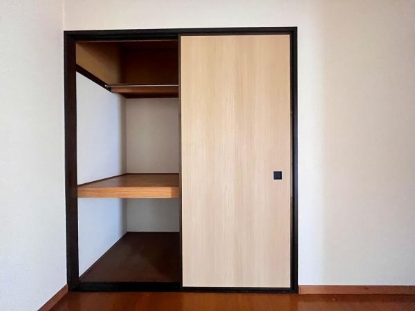 収納　※同タイプの室内写真になります。