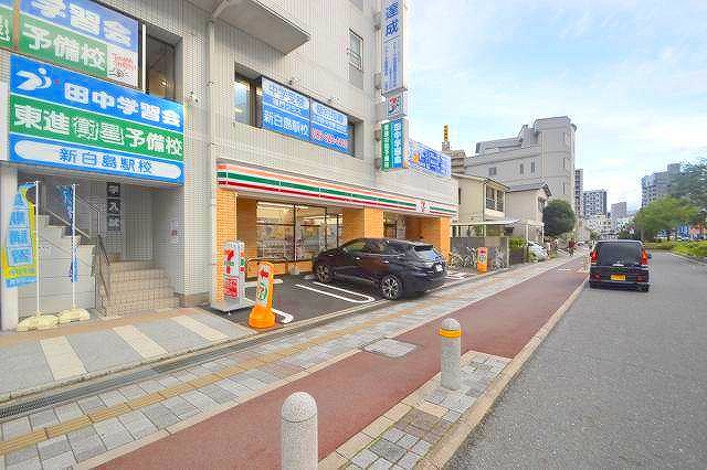 コンビニ　セブンイレブン広島西白島町店（コンビニ）まで63m