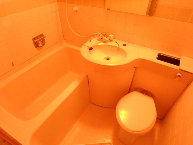 バス・シャワールーム　バスルーム