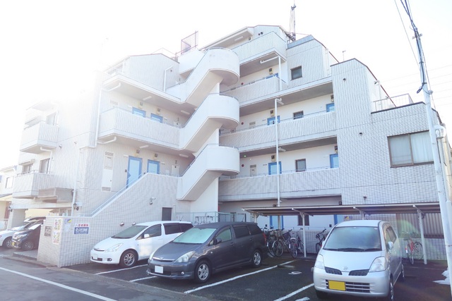 駐車場　駐車場（要空き確認）