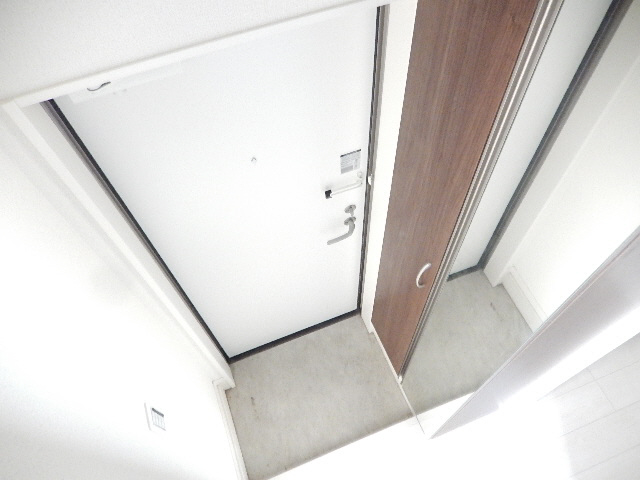 玄関　同シリーズの画像参照