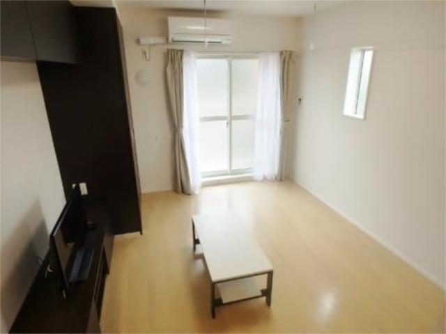 居室・リビング　９帖の洋室