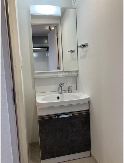 洗面設備　同仕様