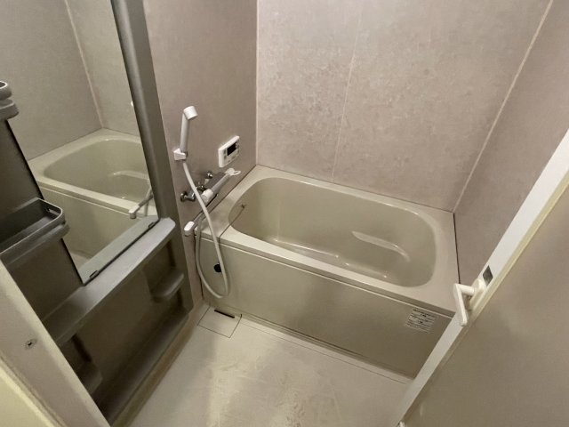 バス・シャワールーム　きれいなお風呂です