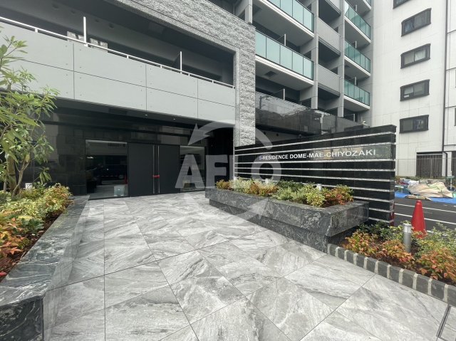 エントランス　S-RESIDENCEドーム前千代崎　エントランス