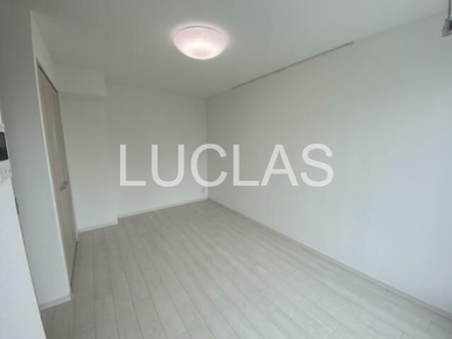 居室・リビング　白基調のくつろぎ空間♪