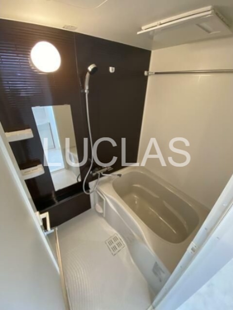 バス・シャワールーム　浴室も付いており、日々の疲れを癒します♪