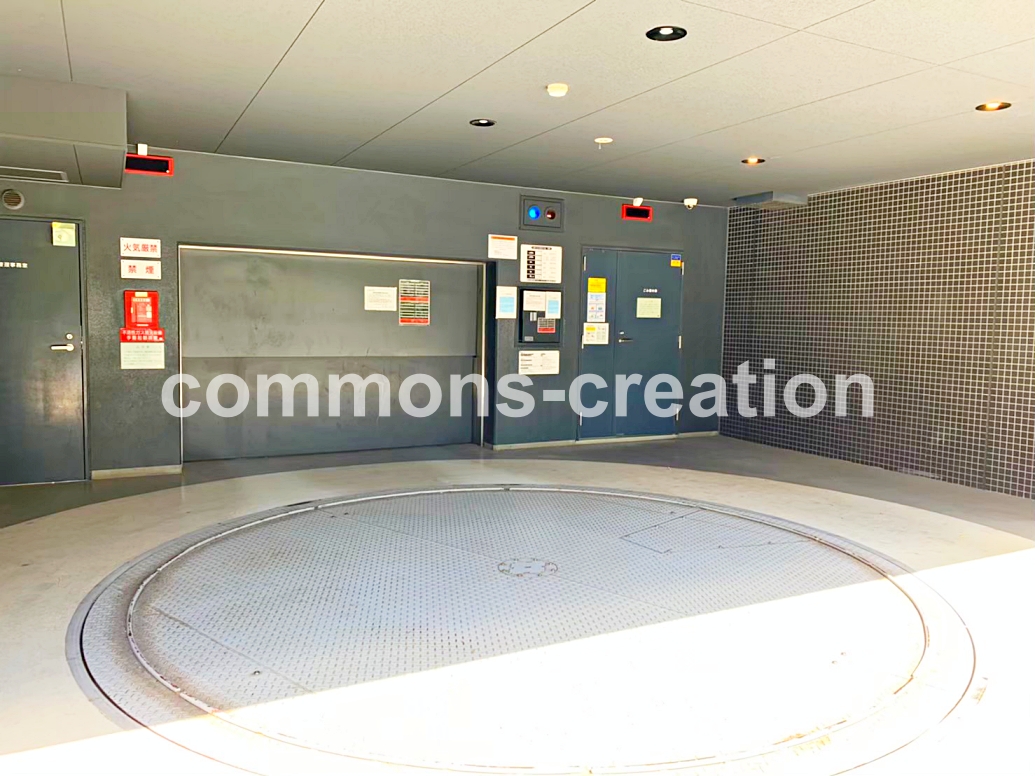 コンビニ　ナチュラルローソン渋谷代官山店（コンビニ）まで184m