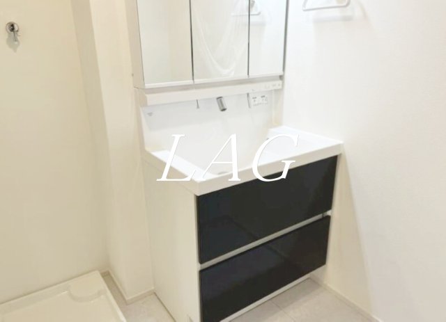 洗面設備　独立洗面台です。