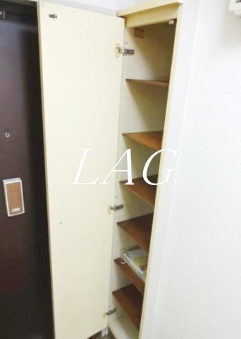 収納　シューズボックスです。