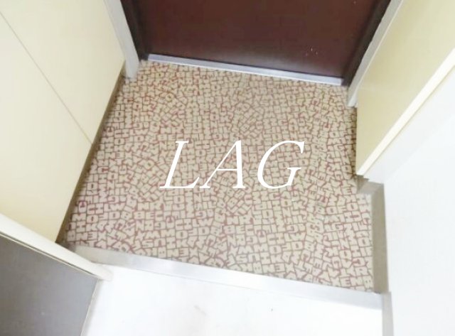 玄関　玄関です。