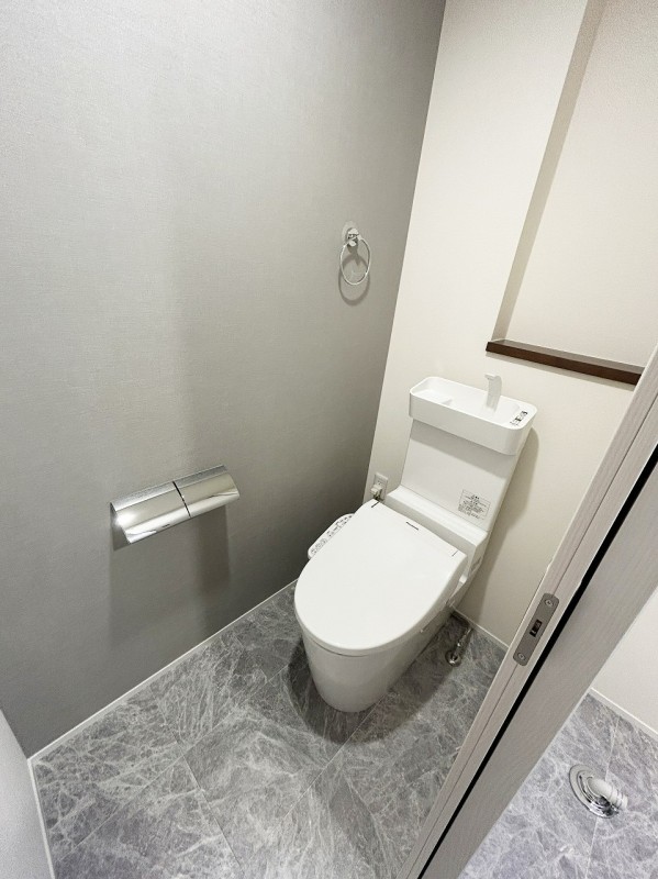 トイレ　シンプルで使いやすいトイレです