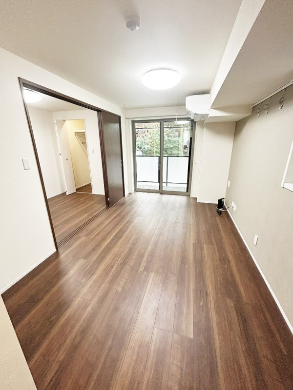 居室・リビング　居間です