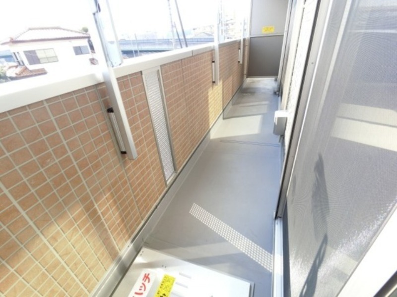 バルコニー　図面と現状に相違がある場合には現状を優先