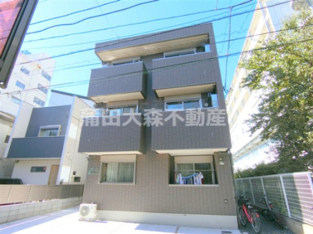建物外観　2019年8月築　鉄骨造地上3階建て総戸数6戸 東京都大田区