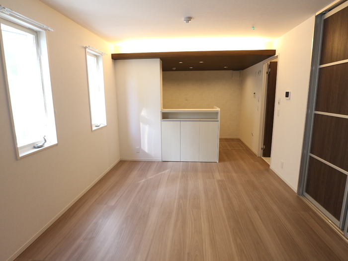 居室・リビング　別号室参考写真