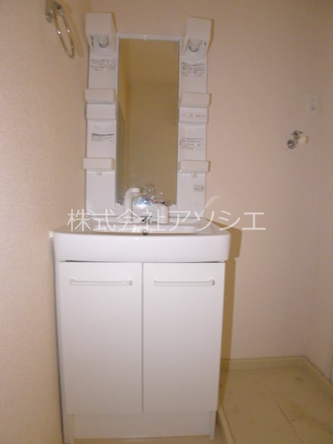 洗面設備　洗髪洗面化粧台