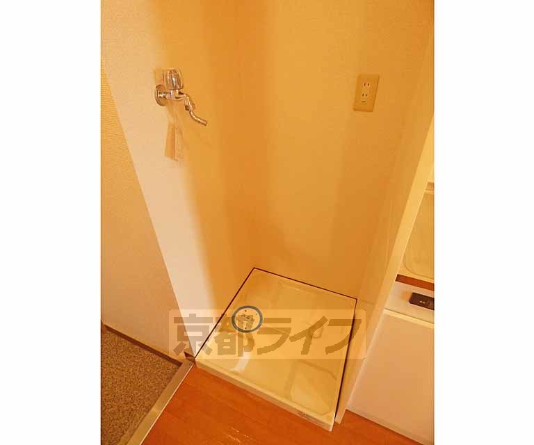 その他設備　洗濯機が置けます。