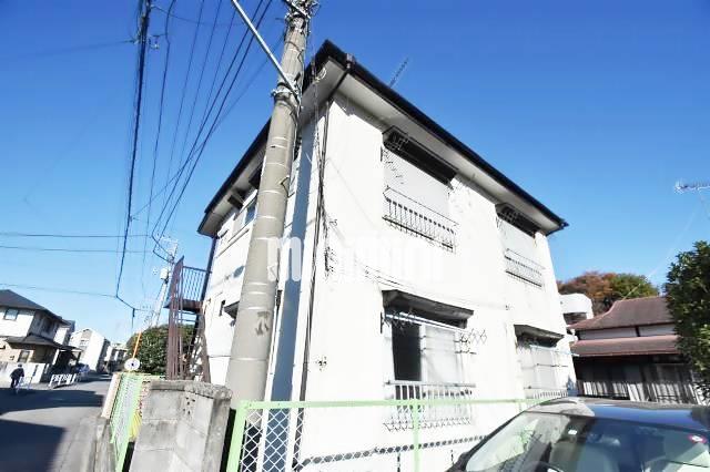 建物外観　朝日が入る東向き