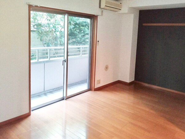 居室・リビング　居室