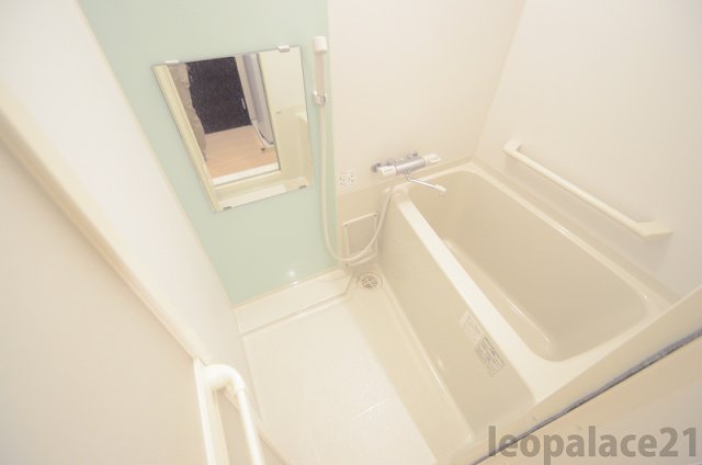 バス・シャワールーム　実際のお部屋と異なる場合がございます