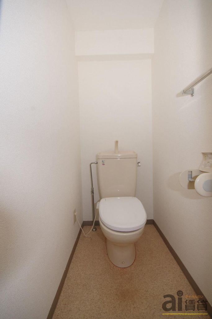 トイレ　※同仕様写真です