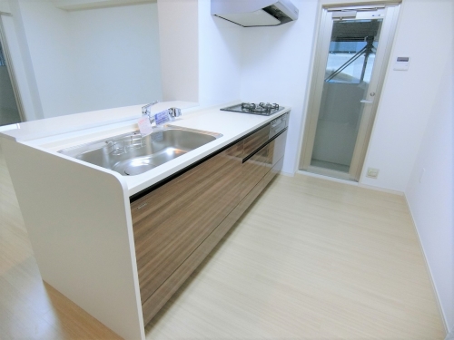 キッチン　同物件の同間取のお写真です。現況優先でお願いします。