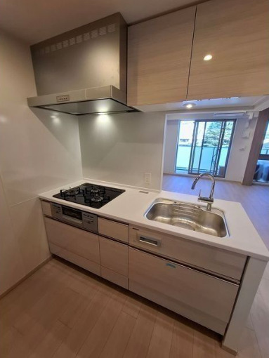 キッチン　写真は同タイプ住居です