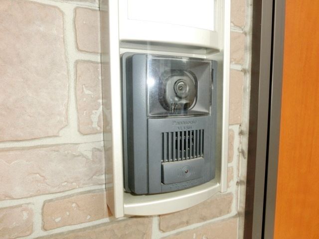 セキュリティ　来訪者が分かるＴＶモニターホン付です。