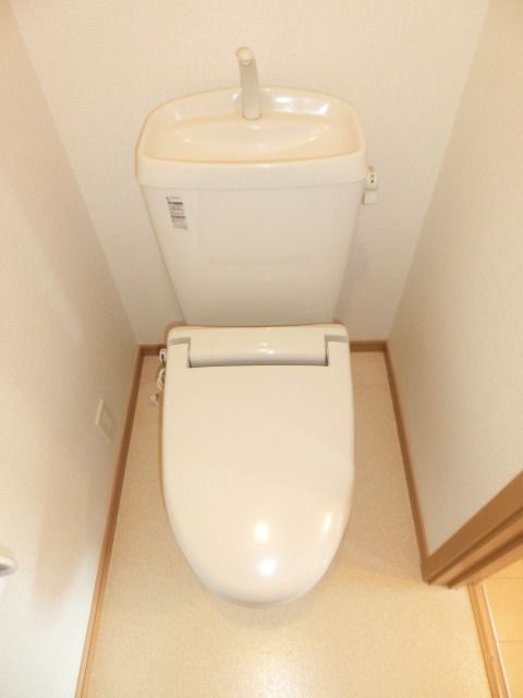トイレ　清潔感のあるトイレです