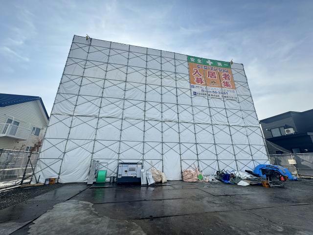 建物外観　建築中