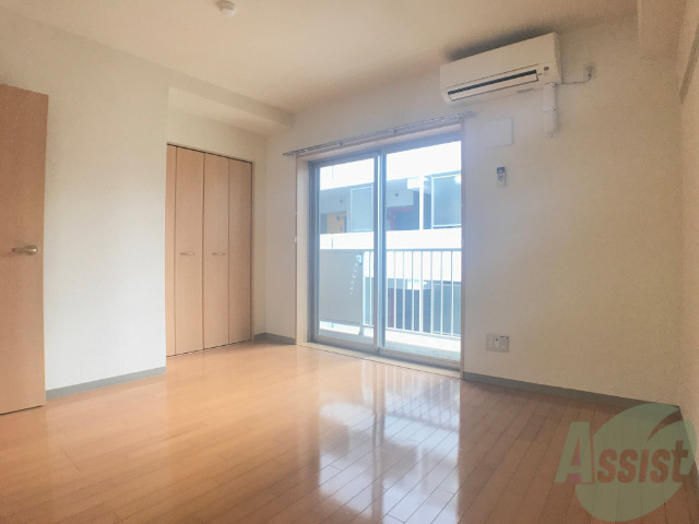 居室・リビング　広々としたリビング！日当たり良好、ゆっくり出来ますね！