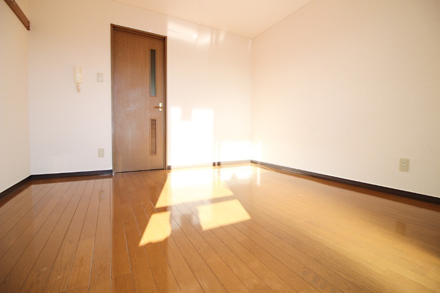 その他部屋・スペース　窓からの洋室スペース