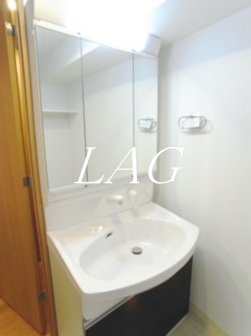 洗面設備　独立洗面台です。