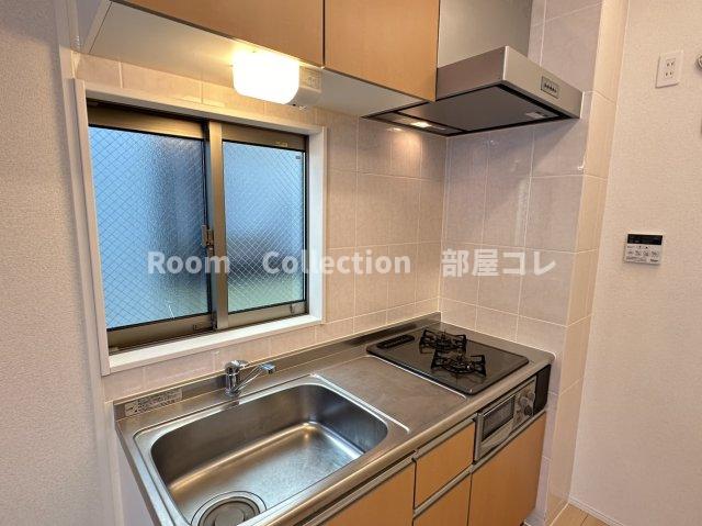 キッチン　※同物件他部屋写真 反転の場合有