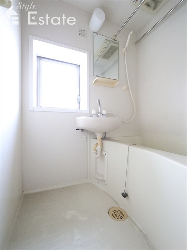 バス・シャワールーム　バスルーム