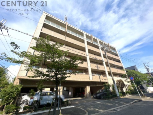 建物外観　オートロックで女性にも安心！