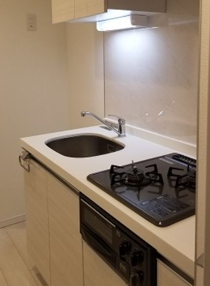 キッチン　★使いやすい二口コンロ、システムキッチン★