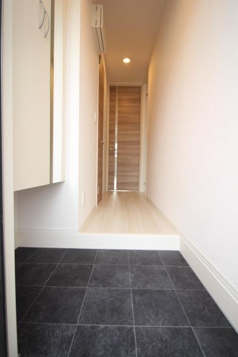 玄関　B103 玄関