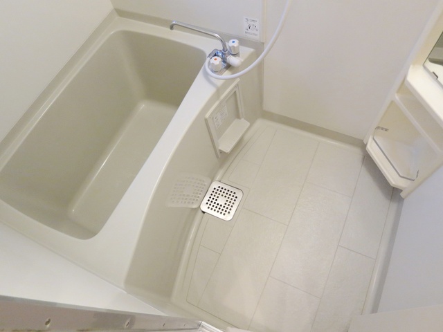 バス・シャワールーム　清潔感があるバスルームです☆